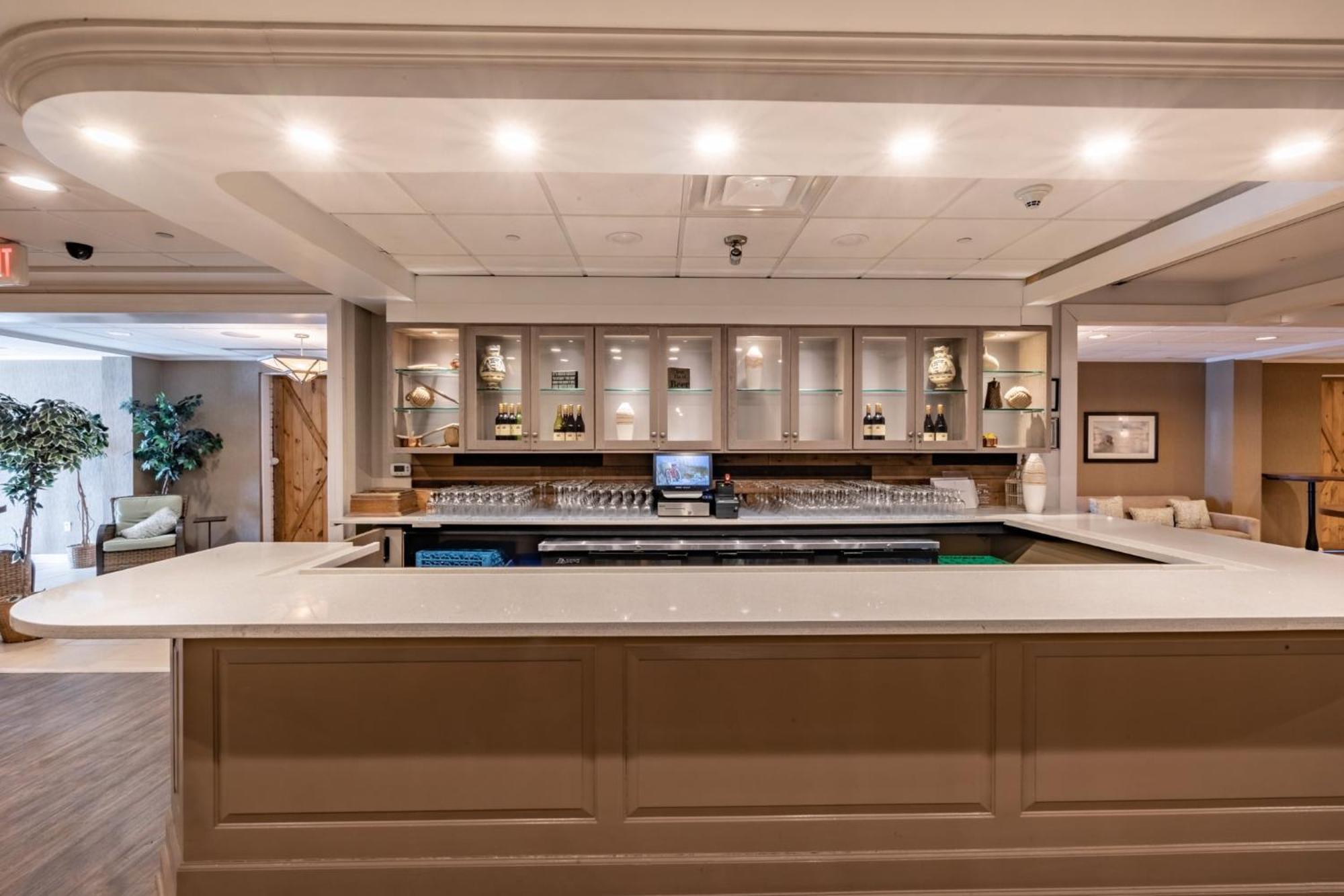 Holiday Inn Manahawkin/Long Beach Island By Ihg Exterior photo